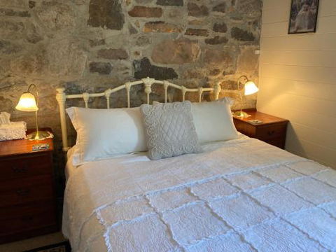 Orfords Sanda House B & B - Accommodation Directory 1