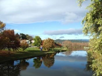 Bonney's Inn - Accommodation Directory 1