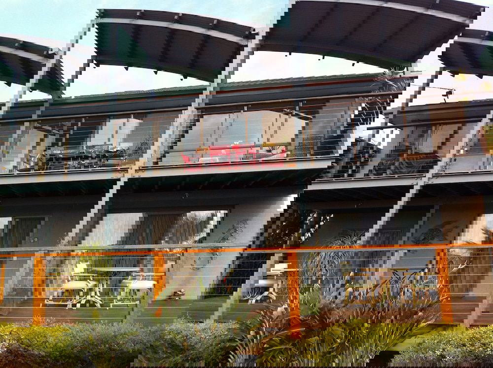 Lang Lang East ACT Accommodation Directory