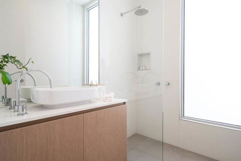 Aquabelle Apartments - Accommodation Directory 7