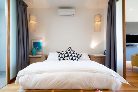 Aquabelle Apartments - Accommodation Directory 6