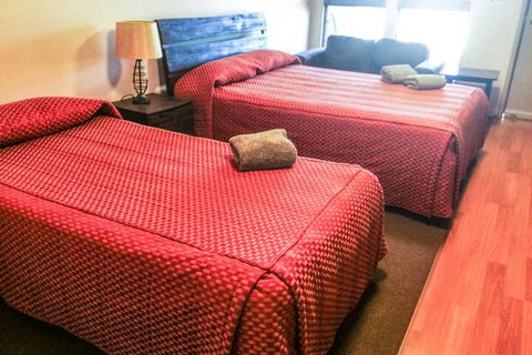 Spinifex Hotel - Accommodation Directory 6