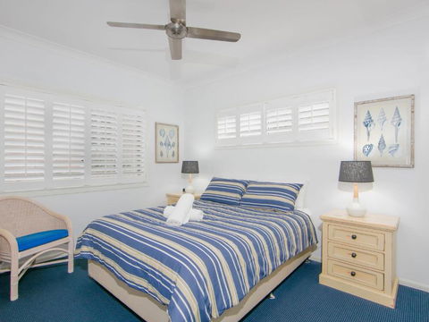 Avalon 1 Overlooking Beautiful Convent Beach - Accommodation Directory 1