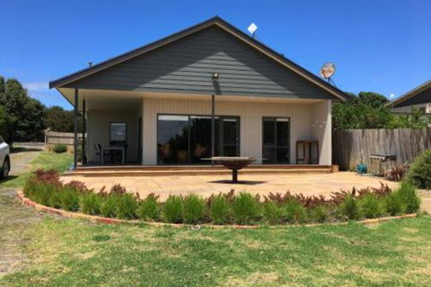 Apostle Hideaway Central Port Campbell - Accommodation Directory 0