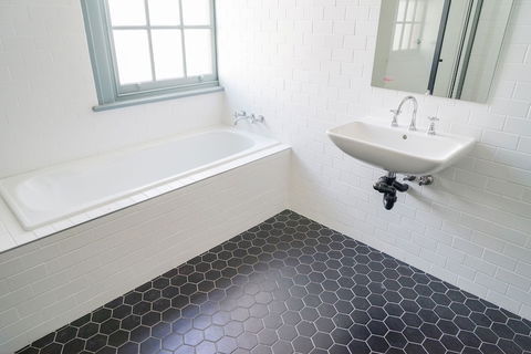 Oasis On Beamish Hotel - Accommodation Directory 4