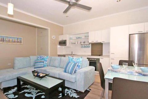 Yamba Daze Sunset Pet Friendly - Accommodation Directory 6