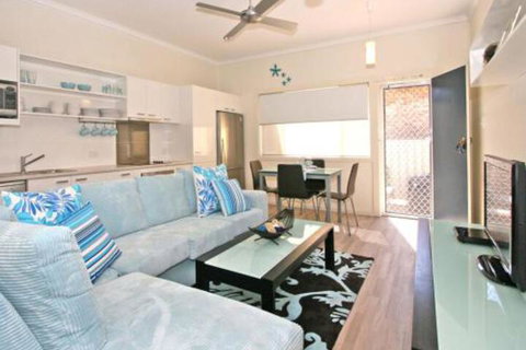 Yamba Daze Sunset Pet Friendly - Accommodation Directory 3