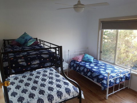 Paradise By The Beach - Accommodation Directory 3