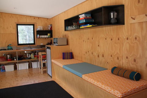 BAY Of FIRES ECO HUT Off Grid Experience At Binalong Bay - Accommodation Directory 6