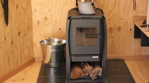 BAY Of FIRES ECO HUT Off Grid Experience At Binalong Bay - Accommodation Directory 5