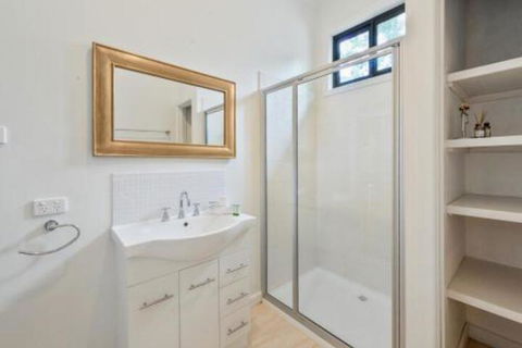 Ultimate Ultimo - Accommodation Directory 2