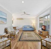 By The Bay Hideaway - Accommodation Directory