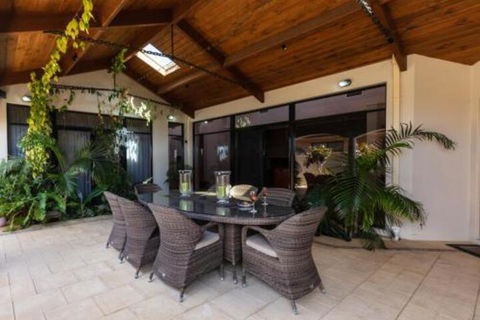 Maidstone Executive Residence - Accommodation Directory 0