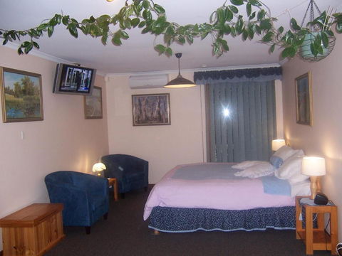 Adelaide Hills B & B Accommodation - Accommodation Directory 5