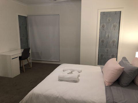 Apple House Tarneit North - Accommodation Directory 4