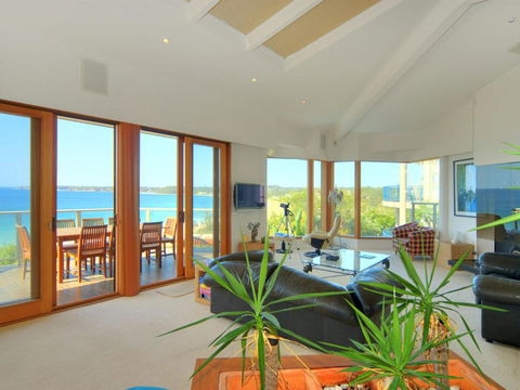BEDARRA MOLLYMOOK BEACH - Accommodation Directory 4