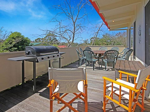REST ASHORE At MOLLYMOOK - Accommodation Directory 4