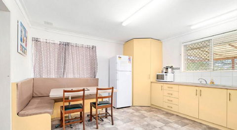 The Bluff Point - Accommodation Directory 4