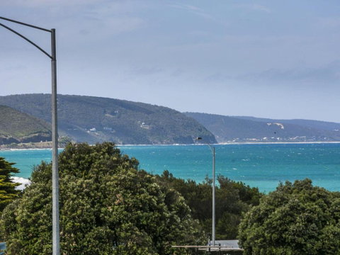 WATERFRONT THREE In The Heart Of Lorne - Accommodation Directory 1