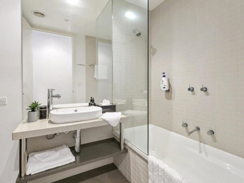 WATERFRONT THREE In The Heart Of Lorne - Accommodation Directory 3