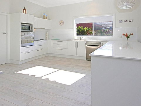 Fairwater In Mollymook - Accommodation Directory 3