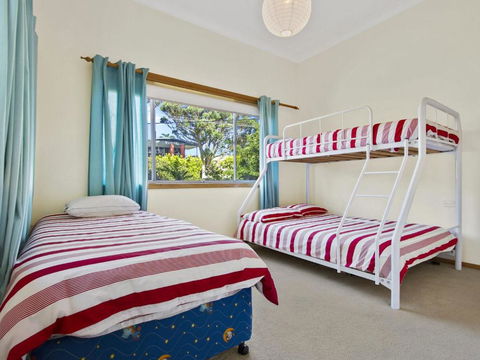 Fairwater In Mollymook - Accommodation Directory 2