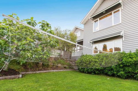 BAY VIEWS On MANNA DROMANA - Accommodation Directory 2