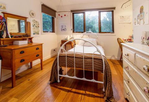 BAY VIEWS On MANNA DROMANA - Accommodation Directory 6