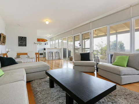 DROMANA BEACH SHACK... - Accommodation Directory 5