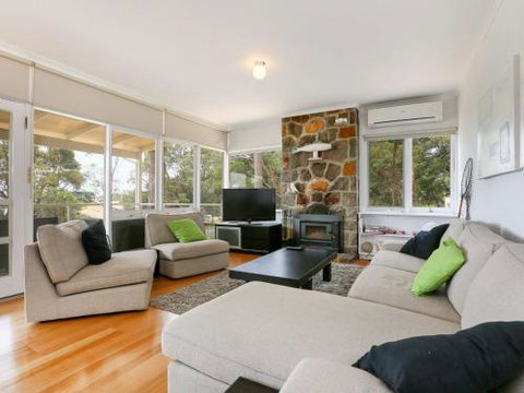 DROMANA BEACH SHACK... - Accommodation Directory 3