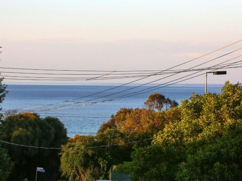 DROMANA BEACH SHACK... - Accommodation Directory 2