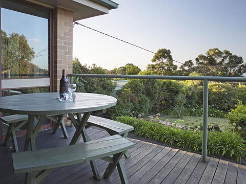 ROANJOKA DROMANA.... - Accommodation Directory 5