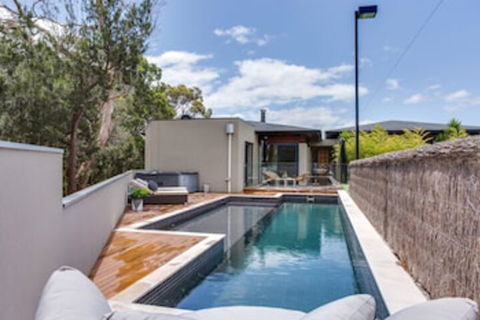 Kalina Retreat Tennis & Pool - Accommodation Directory 0