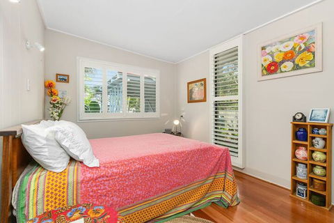 BEACH RETREAT - Accommodation Directory 6