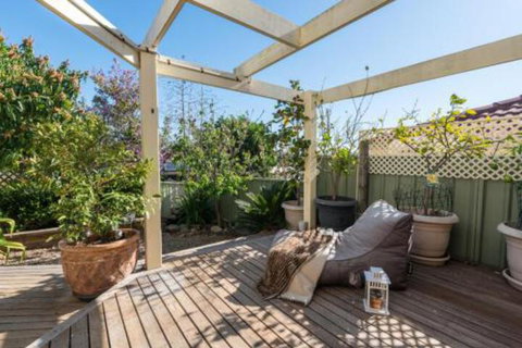 ULTRA SPACIOUS STYLISH HOME In PRESTONS SYDNEY - Accommodation Directory 5