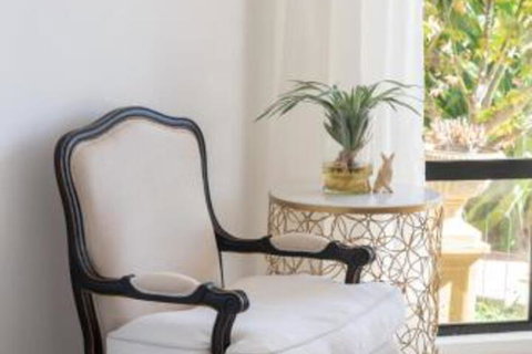 ULTRA SPACIOUS STYLISH HOME In PRESTONS SYDNEY - Accommodation Directory 4
