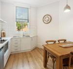 Little Hopwood Apartments No2