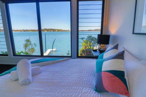 Elysium Lakehouse - Accommodation Directory 0