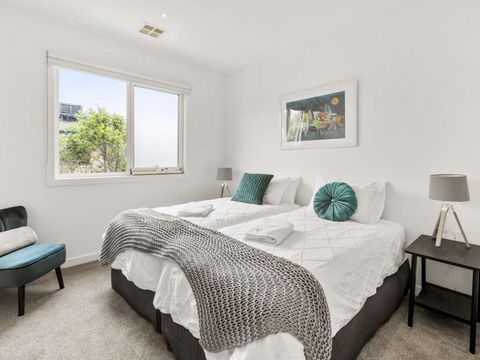 BANGALOW MORNINGTON - Accommodation Directory 3