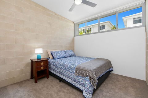 BEACHSIDE HAVEN - Accommodation Directory 6