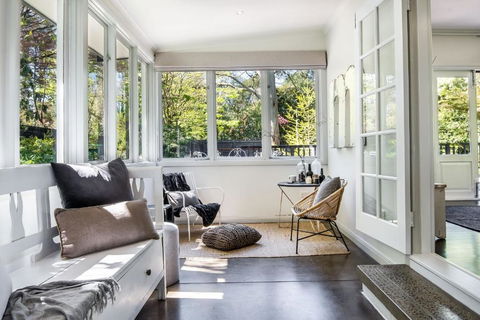 Magnolias On Mernda - Accommodation Directory 1