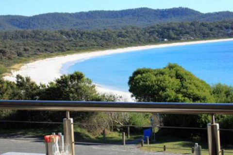 BAY Of FIRES BEACH SHACK Ocean Views From A Modern Beachhouse - Accommodation Directory 6