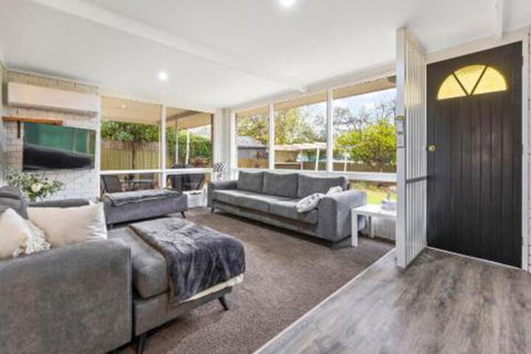 White On Wright Clare - Accommodation Directory 5