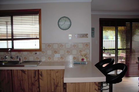 Abbey Beach Shack - Accommodation Directory 5