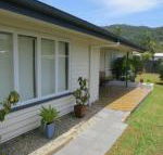 Edge Hill Clean  Green Cairns 7 Minutes from the Airport 7 Minutes to Cairns CBD  Reef Fleet Terminal - Accommodation Directory