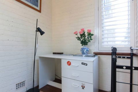 B4 Apartment Close To Perth UWA - Accommodation Directory 6