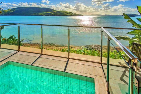 Yacht Club 19 Bijou De Mer 2 Buggies - Accommodation Directory 3