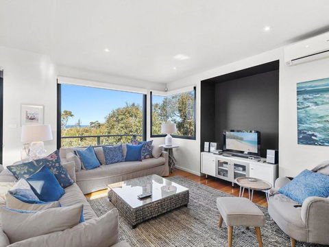 BELLE VUE ANGLESEA - Accommodation Directory 6