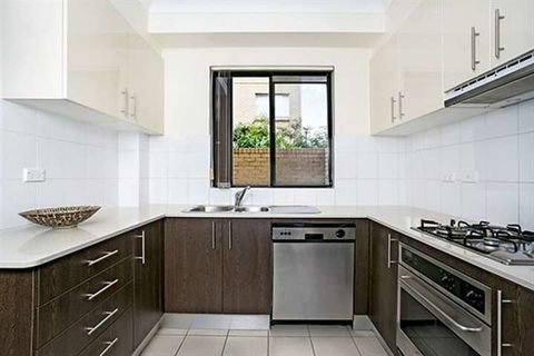 Walking Distance To Coogee Beach MOUNT - Accommodation Directory 6