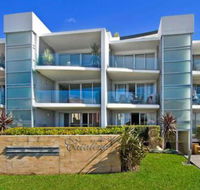 Catalina Luxury 9 - Accommodation Directory